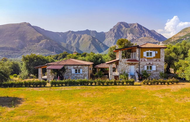 Siar The Large Villa - Photo 1