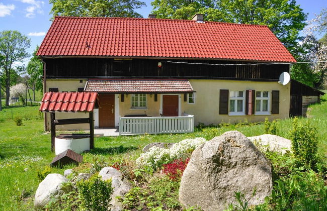 Holiday Home With Fireplace and Private Garden - Photo 20