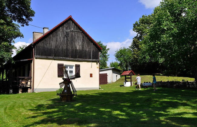 Holiday Home With Fireplace and Private Garden - Photo 14