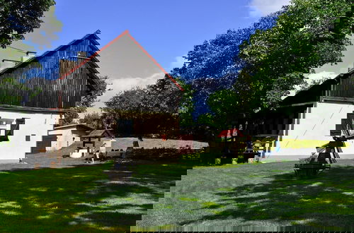 Foto 14 - Holiday Home With Fireplace and Private Garden