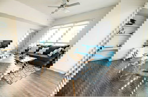Photo 7 - Charlotte Uptown Fully Furnished Apartments