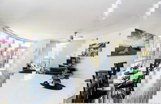 Photo 2 - Charlotte Uptown Fully Furnished Apartments