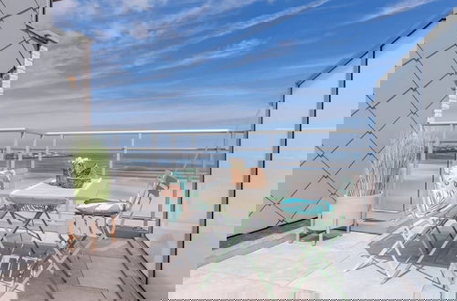 Foto 45 - Stunning Studio With Sea-view on top Location