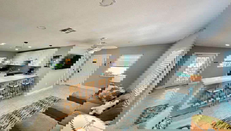 Foto 1 - Turtle Nest Beach House