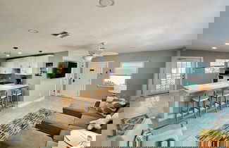 Foto 1 - Turtle Nest Beach House