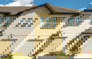 Foto 1 - Cozy 3Bd With Free Waterpark at Enclaves at Festival 713
