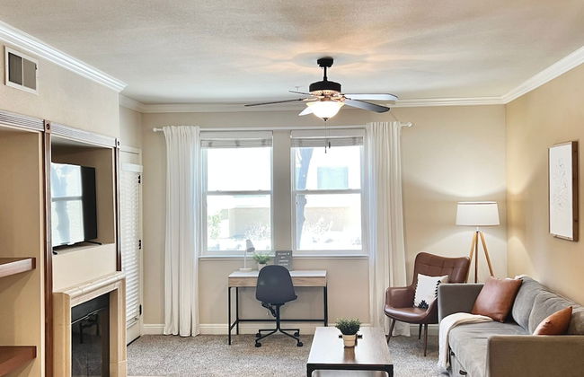 Relaxing 2-br Apt With Pool Hot Tub Gym - Foto 1