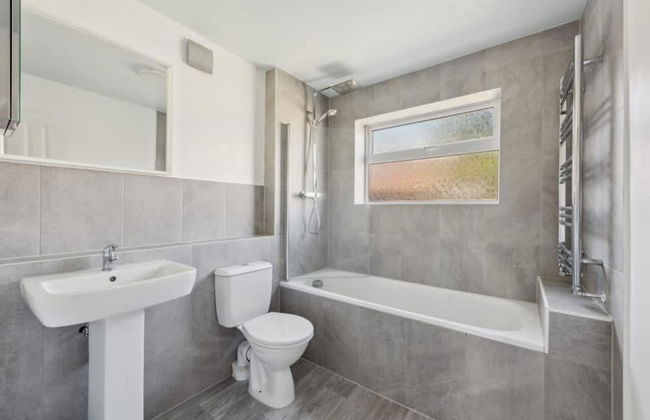 Fern House - Cosy 3 Bedroom House With Garden - Foto 6