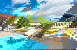 Foto 2 - Villa Mansion With Private Pool