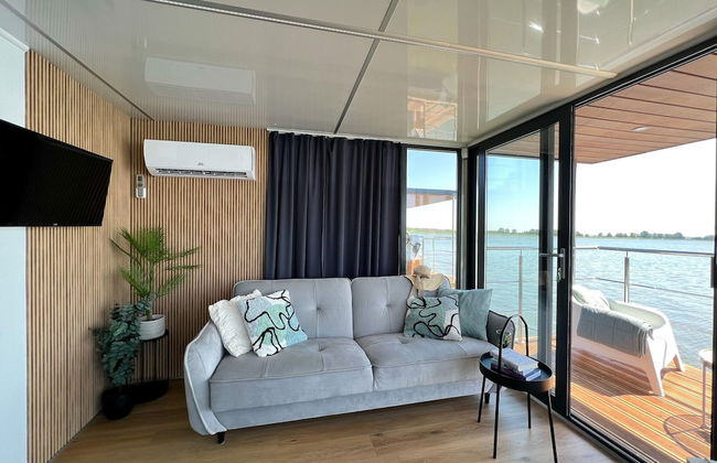 Houseboat in Lazy by Lake Jamno and Sea - Foto 11