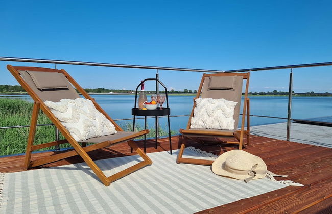 Houseboat in Lazy by Lake Jamno and Sea - Foto 1