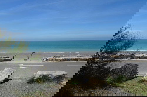 Foto 19 - Holiday Home in Bricqueville sur Mer