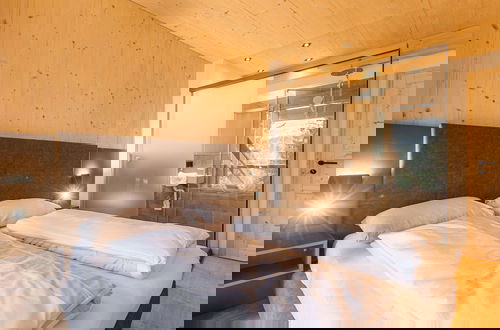 Photo 2 - Inviting Chalet With Sauna