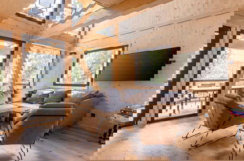 Photo 10 - Inviting Chalet With Sauna