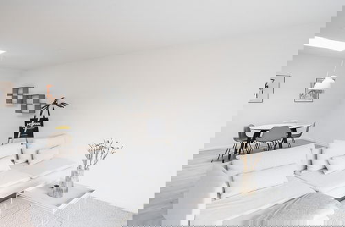 Foto 1 - Fantastic Apartment w French Balcony