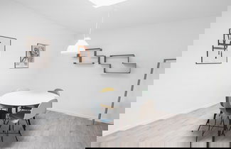 Foto 2 - Fantastic Apartment w French Balcony