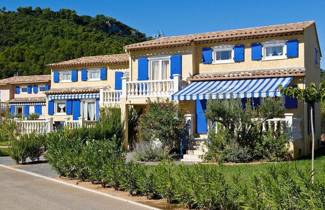 Standard Terraced House in Residence - Foto 1