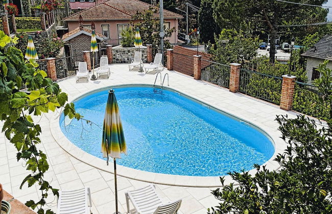 Apartment in Castellaro With Garden - Foto 14