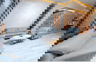 Photo 2 - MAARIF ELITE SUITES
