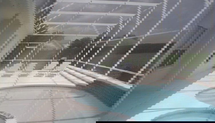 Foto 1 - Hampton Lakes Villa