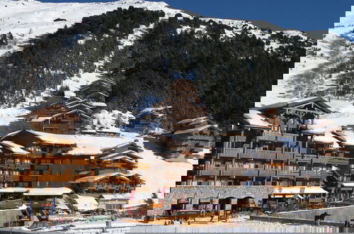 Foto 45 - Majestic Apartment in Meribel-mottaret Close to Skiing