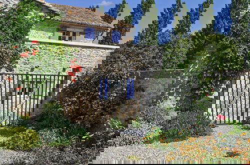 Foto 24 - Charming Stone House With Terrace and Garden, Lussan