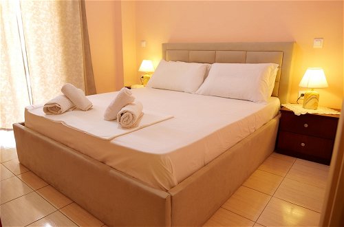 Foto 1 - Charming 2-bed Apartment in Sarandë