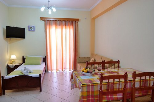 Photo 4 - Charming 2-bed Apartment in Sarandë