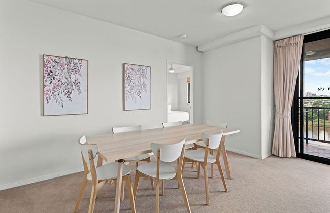 The Oasis Apartments - Photo 14