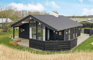 Photo 1 - 6 Person Holiday Home in Hjorring