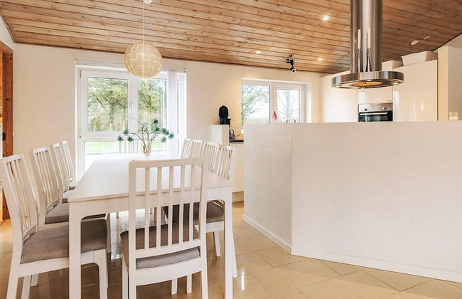 10 Person Holiday Home in Hjorring - Foto 26