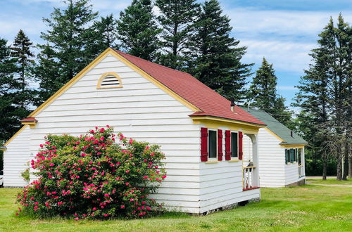 Photo 12 - Green Gables Bungalow Court