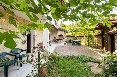 Photo 42 - Lovely 5-bed Authentic House in the Arbanasi