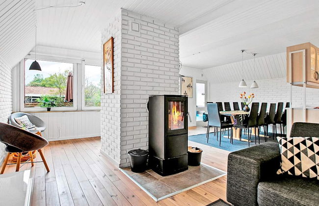 12 Person Holiday Home in Glesborg - Foto 14