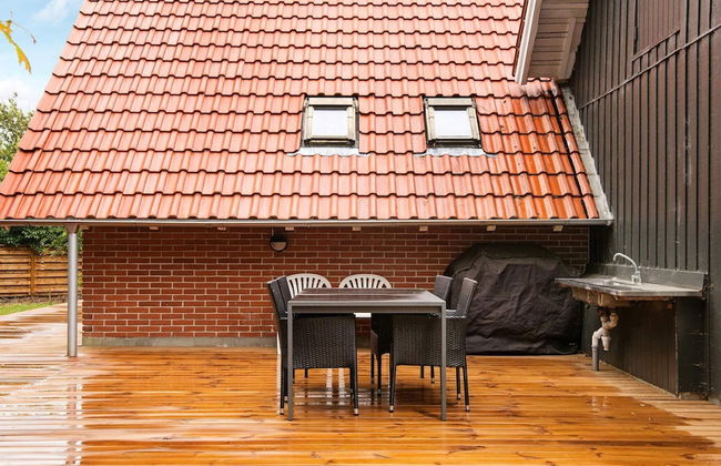 12 Person Holiday Home in Glesborg - Foto 35