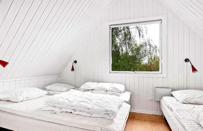 12 Person Holiday Home in Glesborg - Foto 18