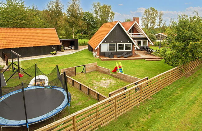 12 Person Holiday Home in Glesborg - Foto 27