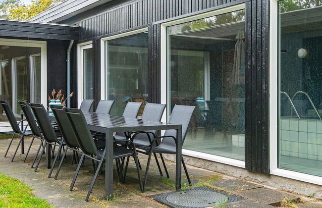 Graceful Holiday Home in Knebel With Sauna - Foto 15