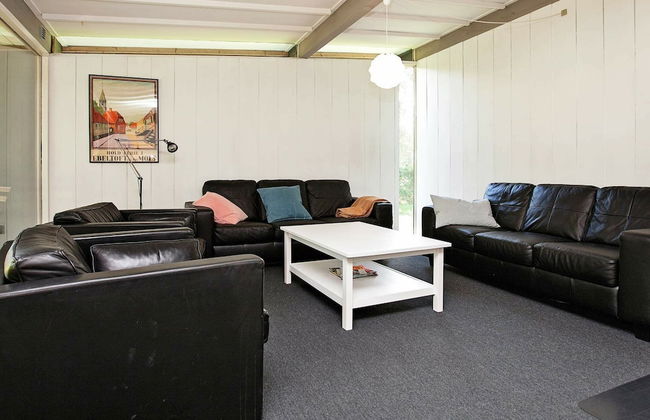 Graceful Holiday Home in Knebel With Sauna - Foto 14