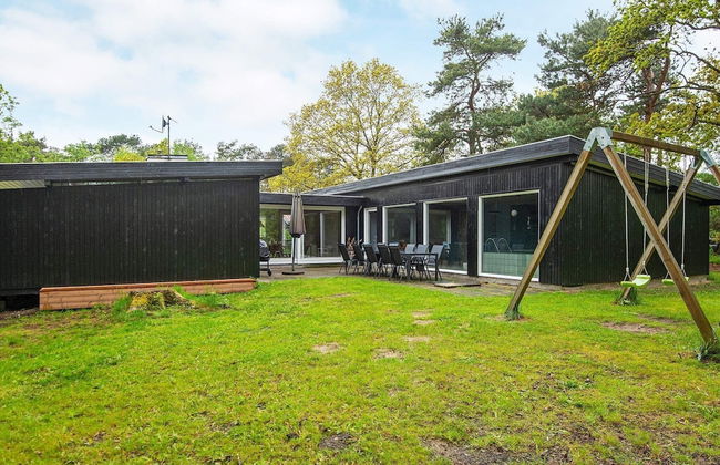 Graceful Holiday Home in Knebel With Sauna - Foto 25
