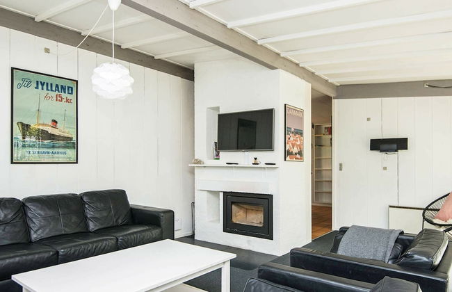 Graceful Holiday Home in Knebel With Sauna - Foto 13