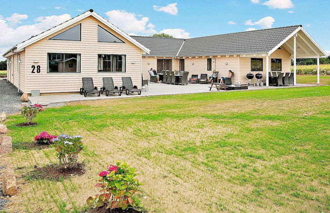 Pet Friendly Holiday Home in Bogense with Hot Tub - Foto 1