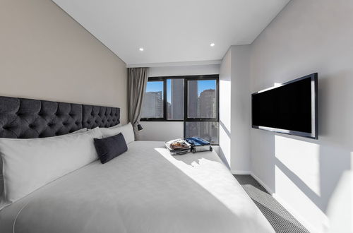 Photo 9 - Meriton Suites Kent Street, Sydney