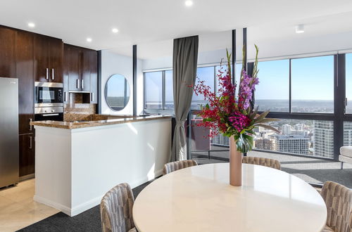 Photo 29 - Meriton Suites Kent Street, Sydney