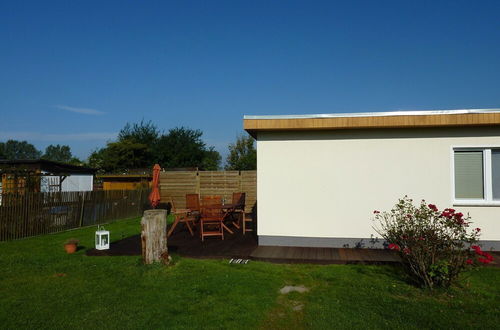 Photo 8 - Quaint Holiday Home in Diedrichshagen near Sea Beach