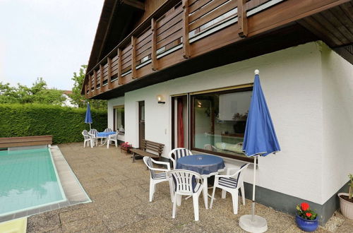 Foto 9 - Spacious Apartment in Armsfeld With Heated Outdoor Pool