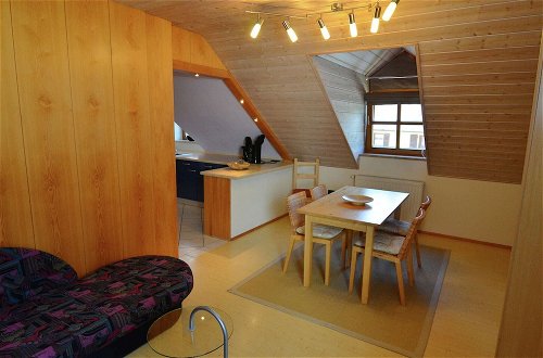 Photo 11 - Homely Apartment with BBQ in Riedenburg Prunn near Forest