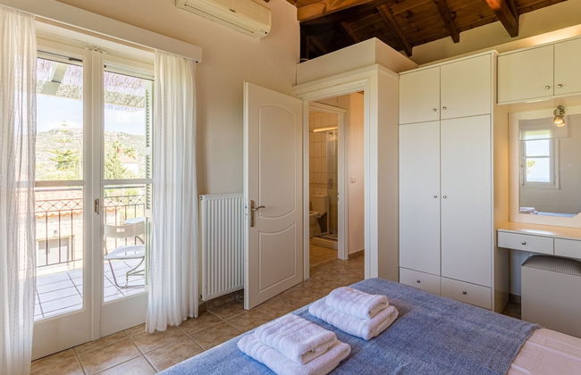 Lithos Stoupa Villas - Photo 31