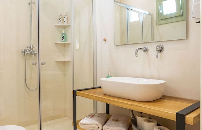 Sea and Sun Luxury Pools' Villas - Photo 34