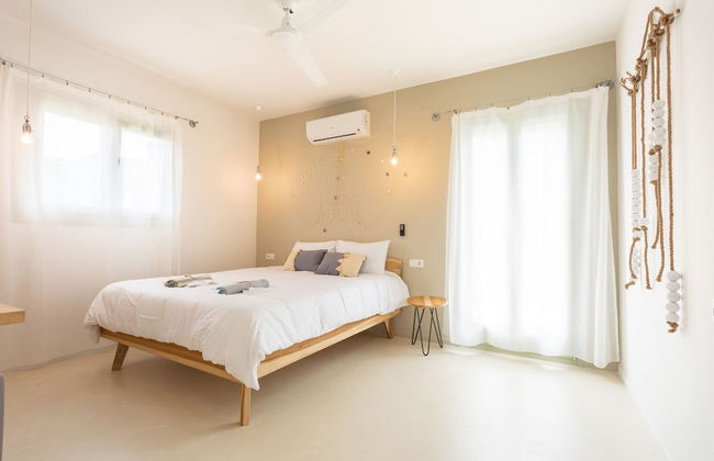 Sea and Sun Luxury Pools' Villas - Photo 12